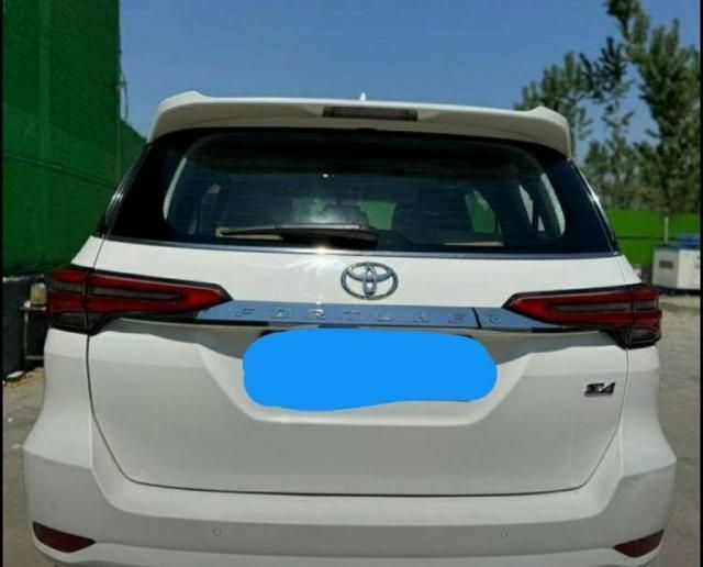 Toyota Fortuner Legender 2.8 4x4 AT 2021