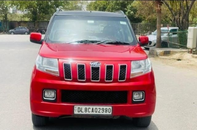 Mahindra TUV300 T8 2017