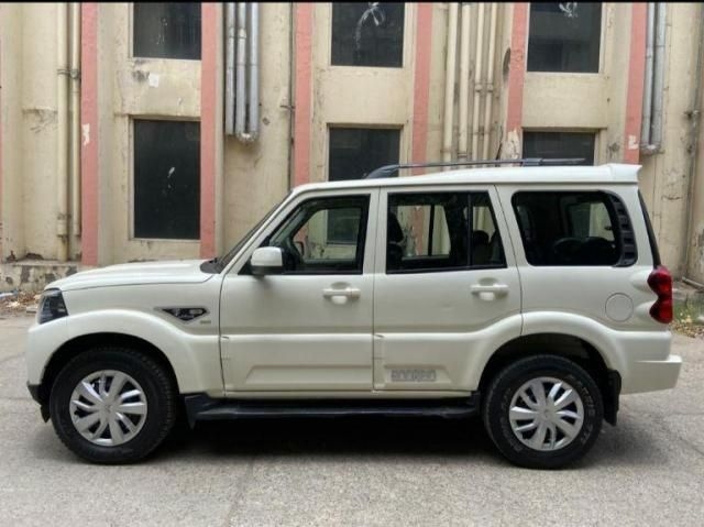 Mahindra Scorpio S7 140 bhp 2WD 2018