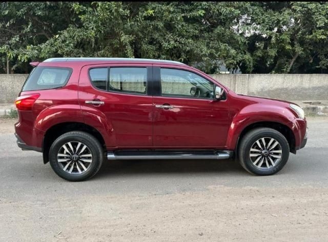 Isuzu MU-X 4x2 2019