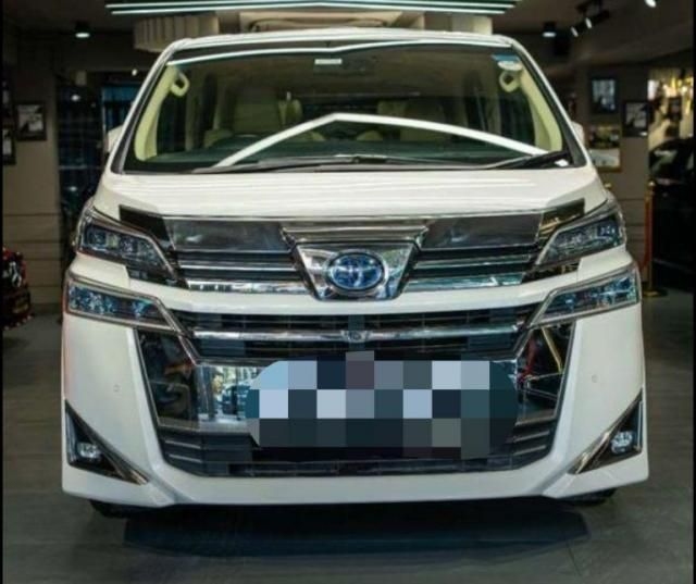 Toyota Vellfire Hybrid BS6 2021