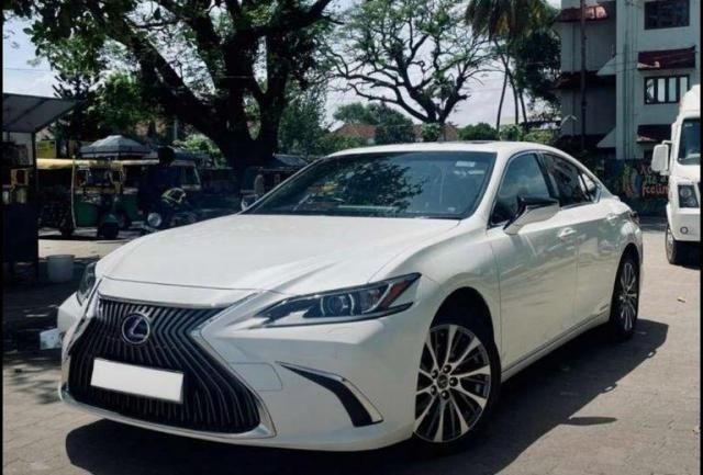 Lexus ES 300H 2021