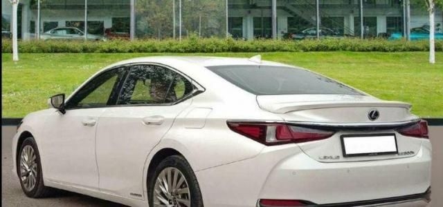 Lexus ES 300H 2019