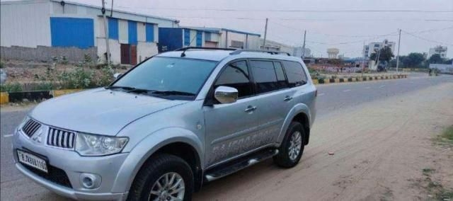 Mitsubishi Pajero Sport 4X4 2015