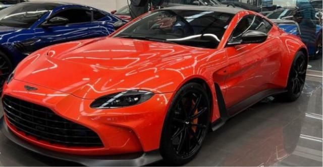 Aston Martin V8 Vantage Coupe 2021