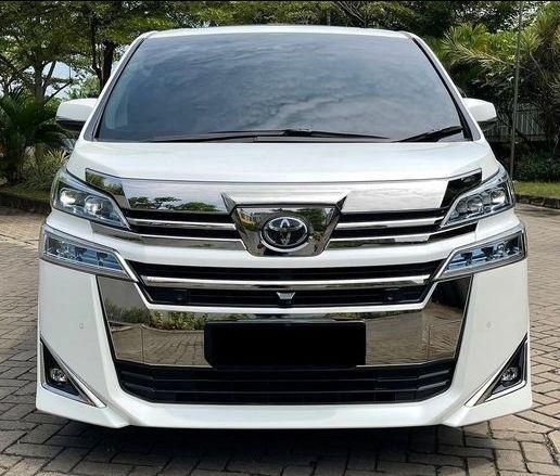 Toyota Vellfire Hybrid BS6 2020