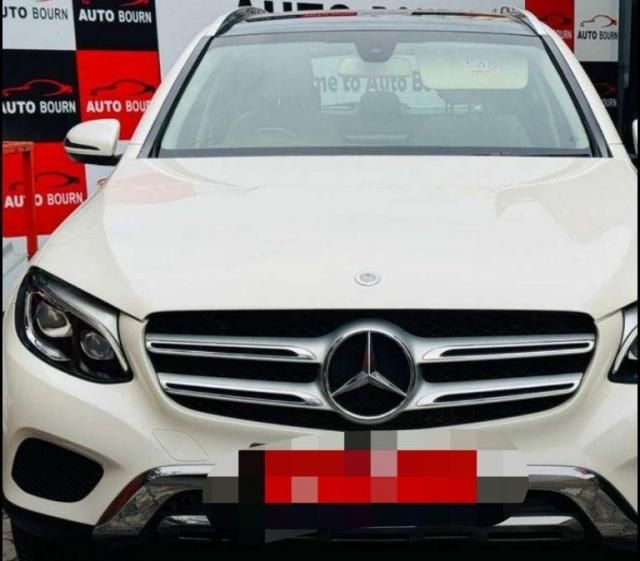 Mercedes-Benz GLC 300 4MATIC 2019