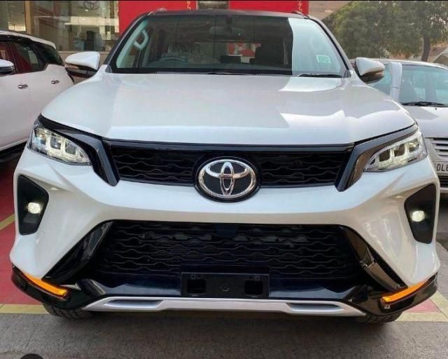 Toyota Fortuner Legender 2.8 4x2 AT 2021