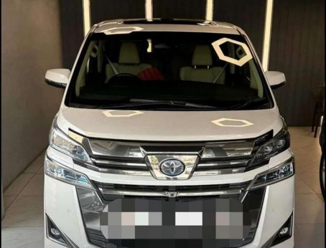 Toyota Vellfire Hybrid 2022