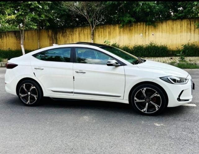 Hyundai Elantra 1.6 SX (O) AT 2017