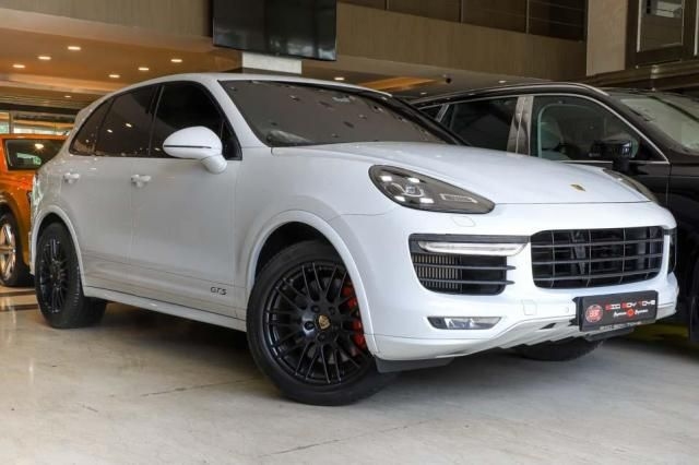 Porsche Cayenne Coupe GTS 2024