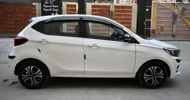 Tata Tiago XZ Plus CNG 2022