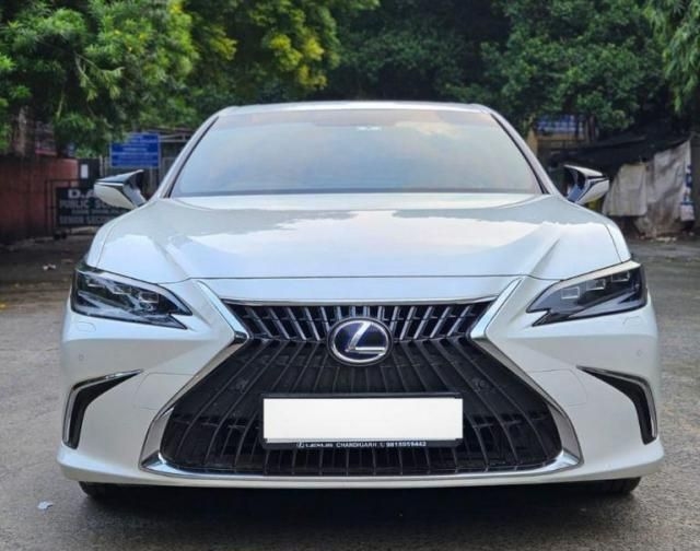 Lexus ES 300H 2022