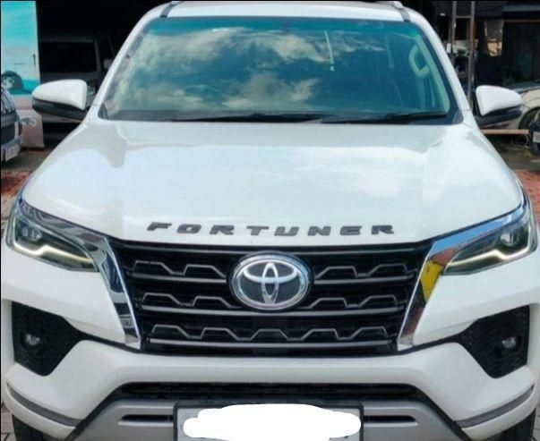 Toyota Fortuner 2.7 4x2 MT 2021