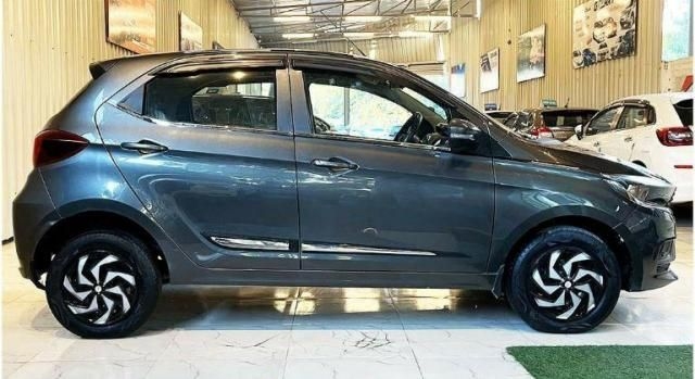 Tata Tiago XT (O) 2021