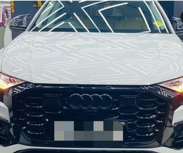 Audi Q8 55 TFSI Quattro 2021