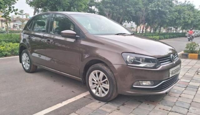 Volkswagen Polo Highline 1.2L (P) 2016