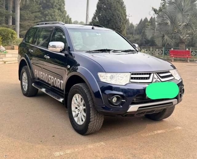 Mitsubishi Pajero Sport 4X2 AT 2015