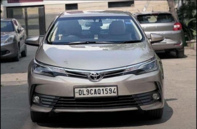 Toyota Corolla Altis 1.8 G 2018