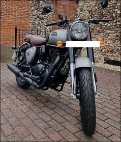 Royal Enfield Classic 350cc Dark 2024