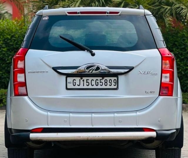 Mahindra XUV500 W10 2WD MT 2017