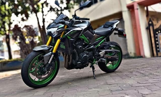 Kawasaki Z900 Standard 2023