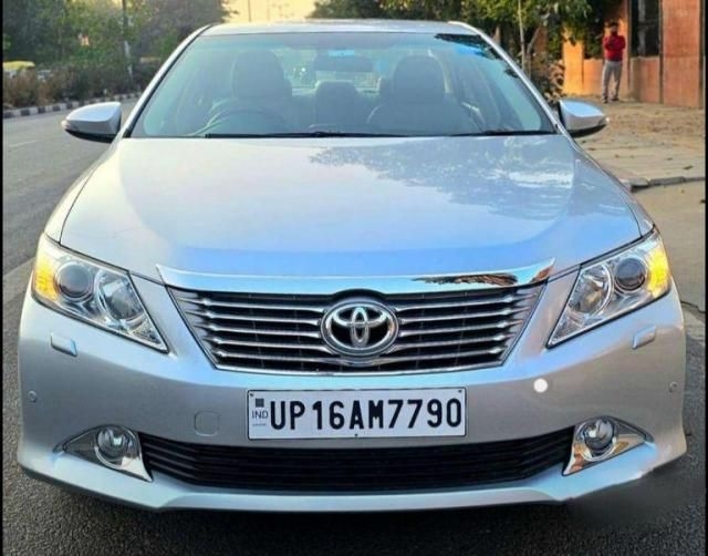 Toyota Camry 2.5 G 2013