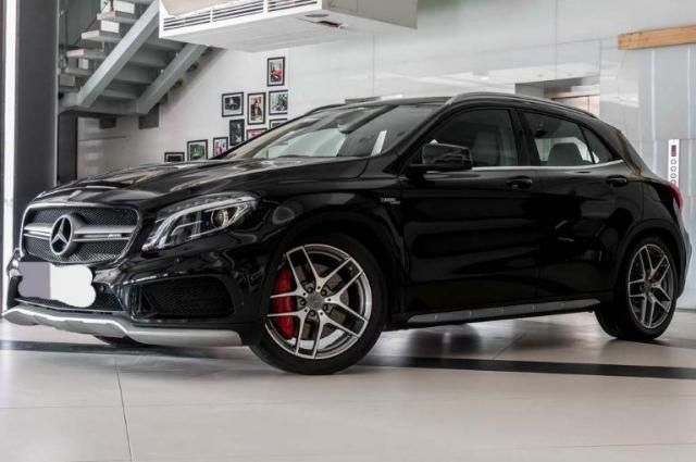 Mercedes-Benz GLA 45 AMG 2016