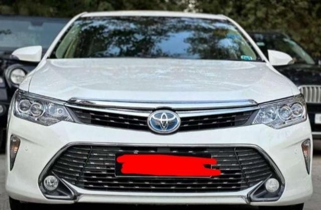 Toyota Camry Hybrid 2016