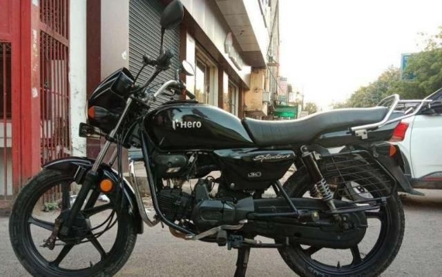 Hero Splendor Plus Black and Accent Edition 2020