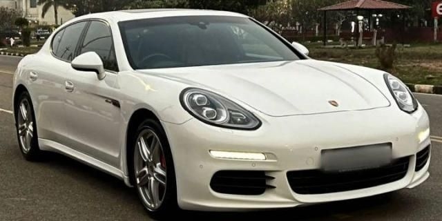 Porsche Panamera Diesel 2015