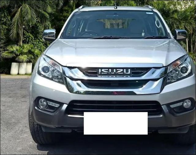 Isuzu MU-X 4x2 2018