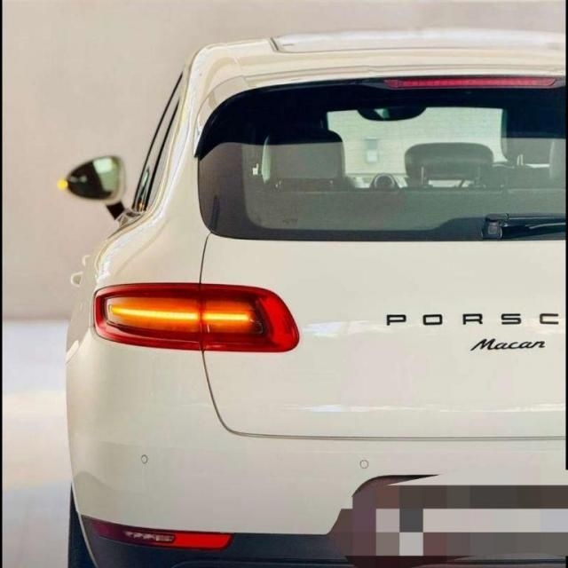 Porsche Macan 2.0 L Petrol 2018