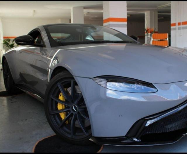 Aston Martin V8 Vantage Coupe 2021