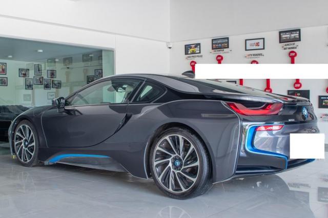 BMW i8 Hybrid 2016