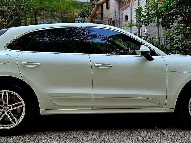 Porsche Macan Turbo 2016