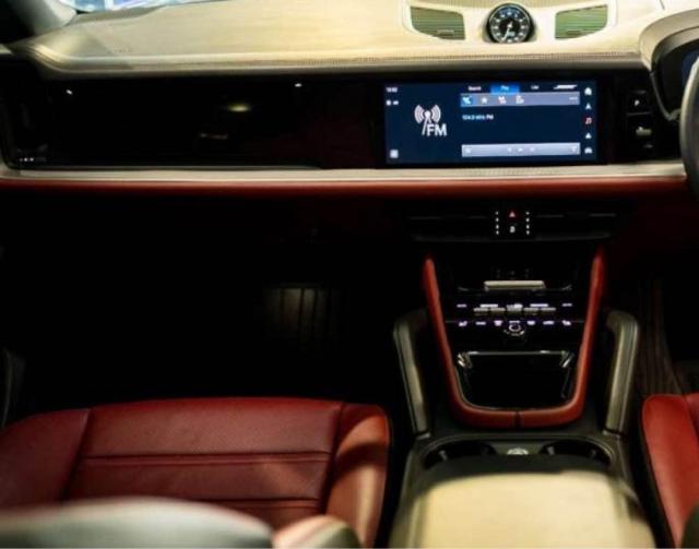 Porsche Cayenne Coupe GTS 2023