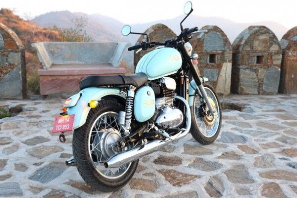 Jawa 42 Detailed Review Of Royal Enfield Challenger Is Here