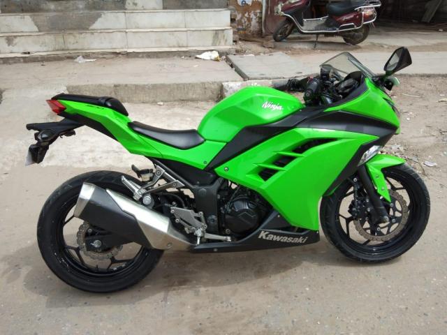Kawasaki Ninja Zx 10rr On Road Price In Pune Price Starting Ex