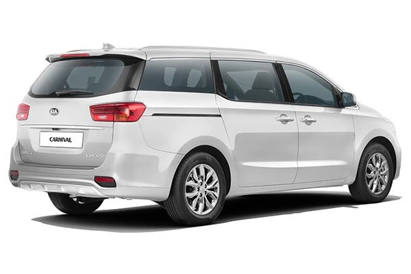 Kia Carnival Price In India Mileage Reviews Images Specs Droom