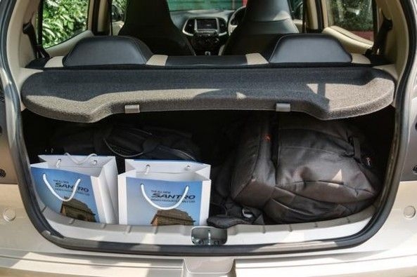 The boot is accommodating and offers average space to keep luggage
