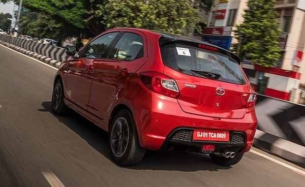 Both the cars get similar power figures, yet the Tiago feels punchier