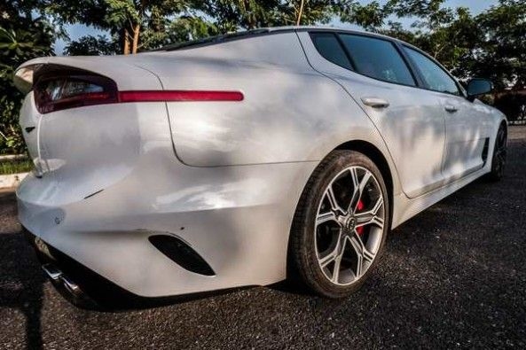 The styling of the Kia Stinger looks extremely attractive