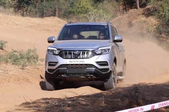Mahindra Alturas G4 Front Profile Off-Roading