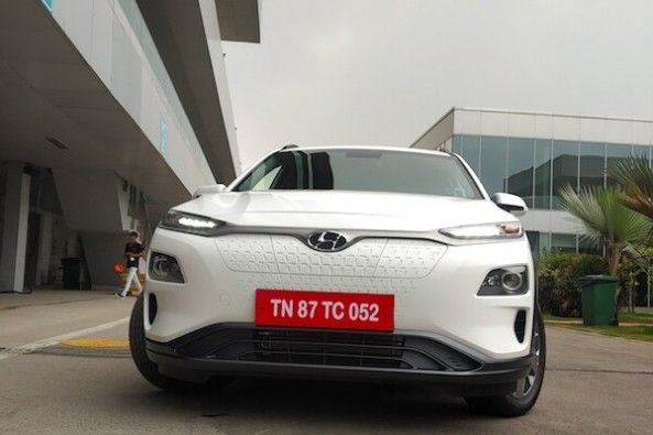 White Color Hyundai Kona Headlamps and Front Grill