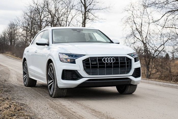 2020 8. Ауди q8 2020. Audi q8 2020 белая. Audi q8 2021 белая. Ауди q8 экстерьер.