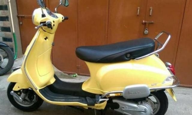 2 Used Piaggio Vespa In Kolkata Second Hand Vespa Scooters For Sale