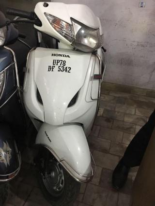 olx battery wali scooty