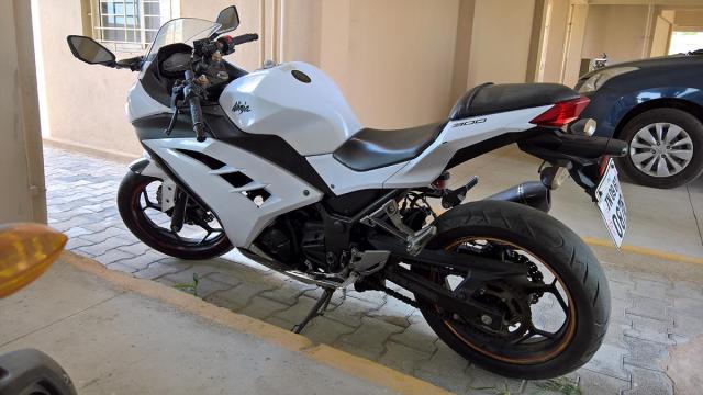10 Used White Color Kawasaki Ninja Super Bike For Sale Droom