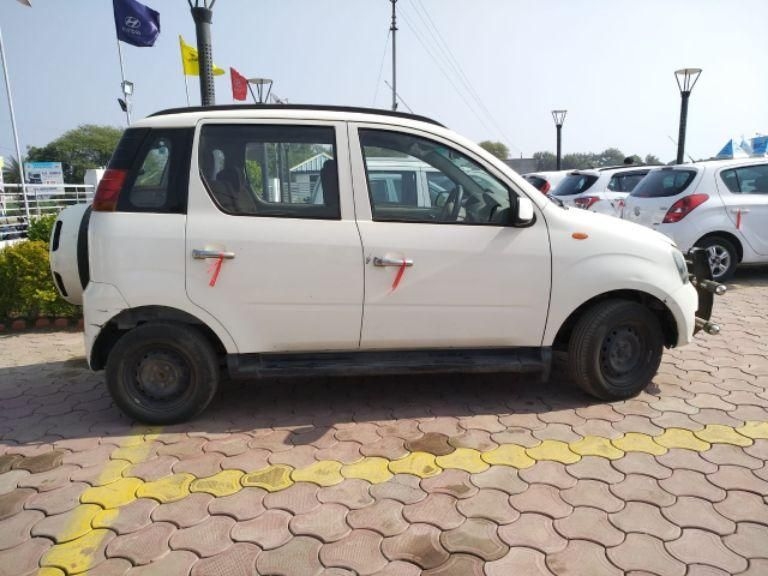 Mahindra Quanto Car For Sale In Ujjain Id 1417440418 Droom